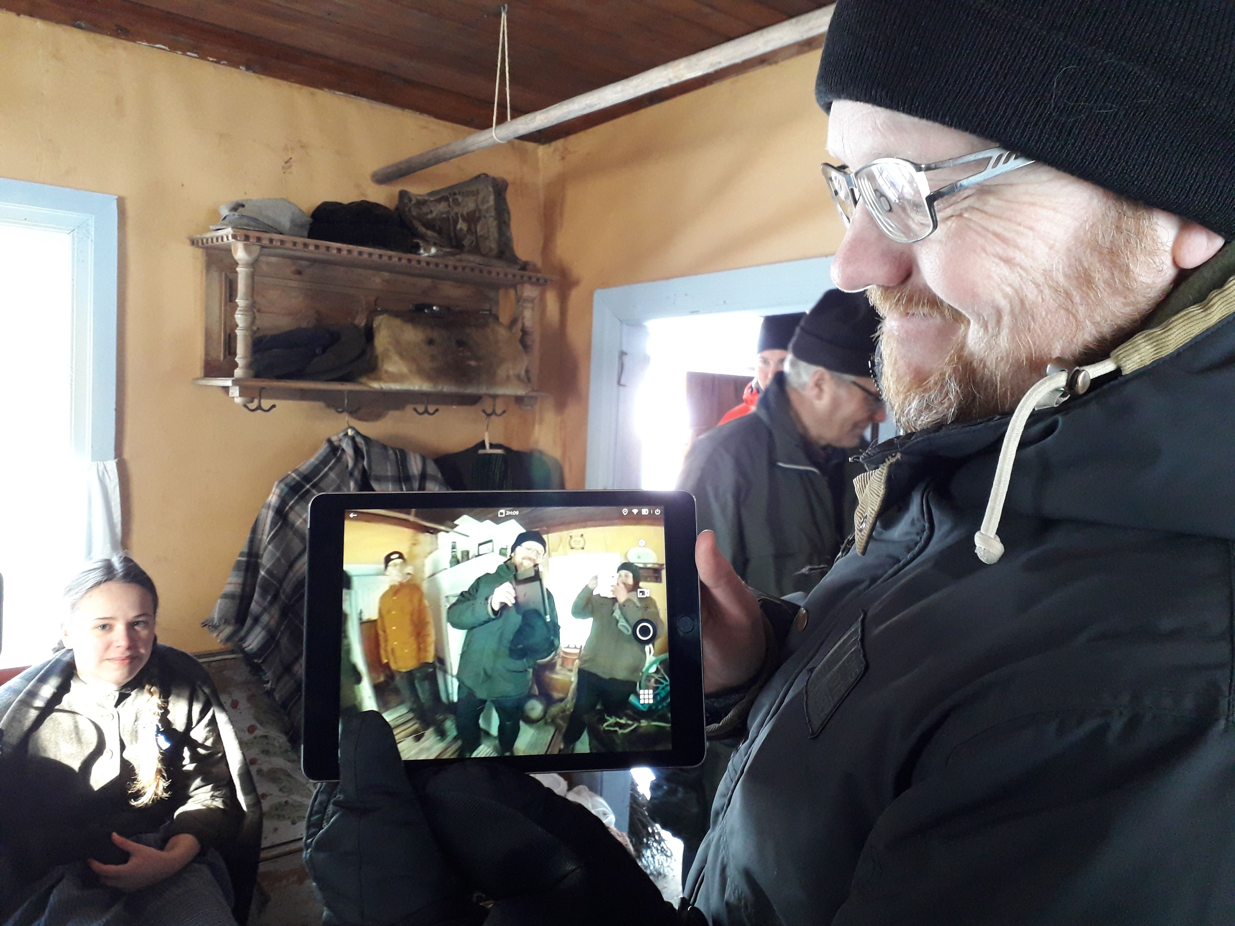 Det digitala skärgårdsmuseet Skären blir till genom ett samarbete mellan KulturÖsterbotten, ReThink New Media Solutions, Kvarkens båtmuseum, Granösunds fiskeläge och Bosund båt-, fiske- och jaktmuseum – en bra blandning av expertis och erfarenheter! (Foto: Eva-Marie Backnäs, KulturÖsterbotten)