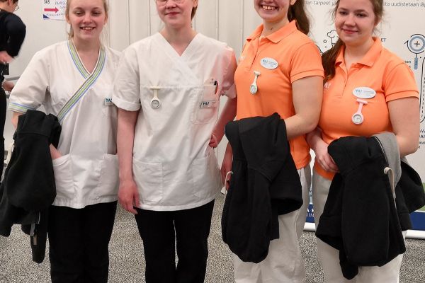 Fem YA studeranden vidare till Mästare-tävlingarnas final