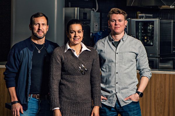 Ernst Salonger öppnar igen!